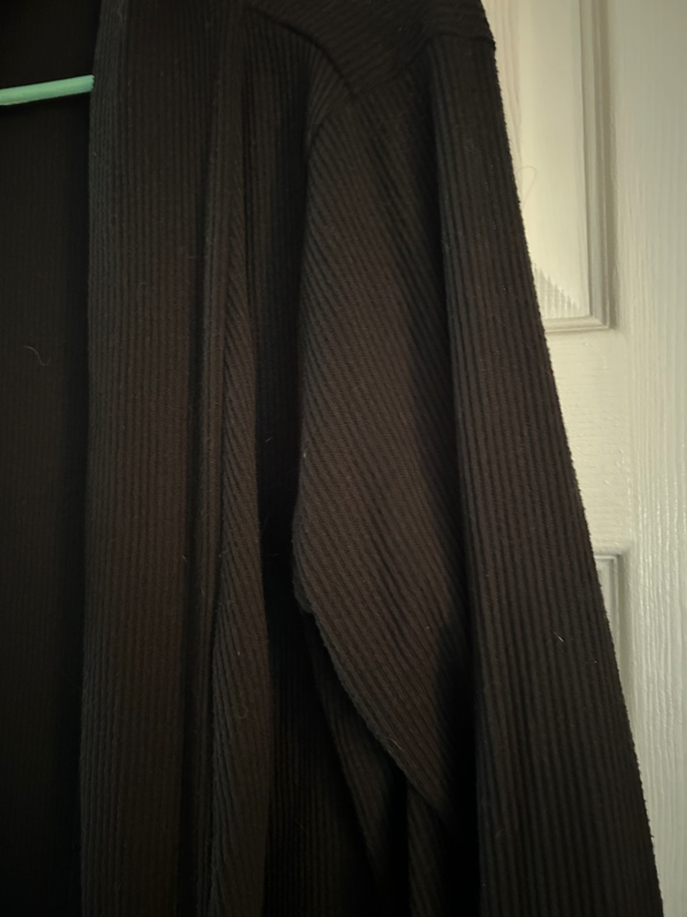 Black Open Front Ribbed Cardigan - Picture 2 of 3